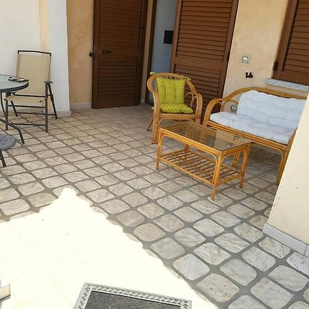 Case Vacanza Rosa Loiri Porto San Paolo Exterior foto