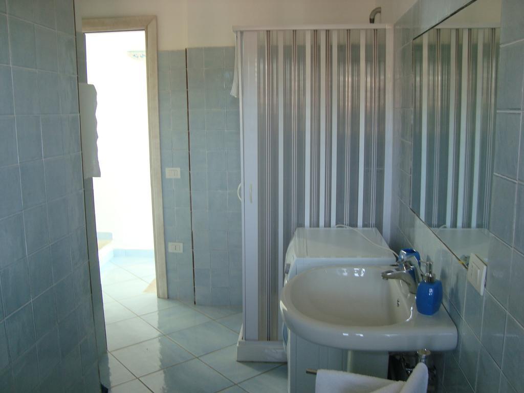 Case Vacanza Rosa Loiri Porto San Paolo Exterior foto