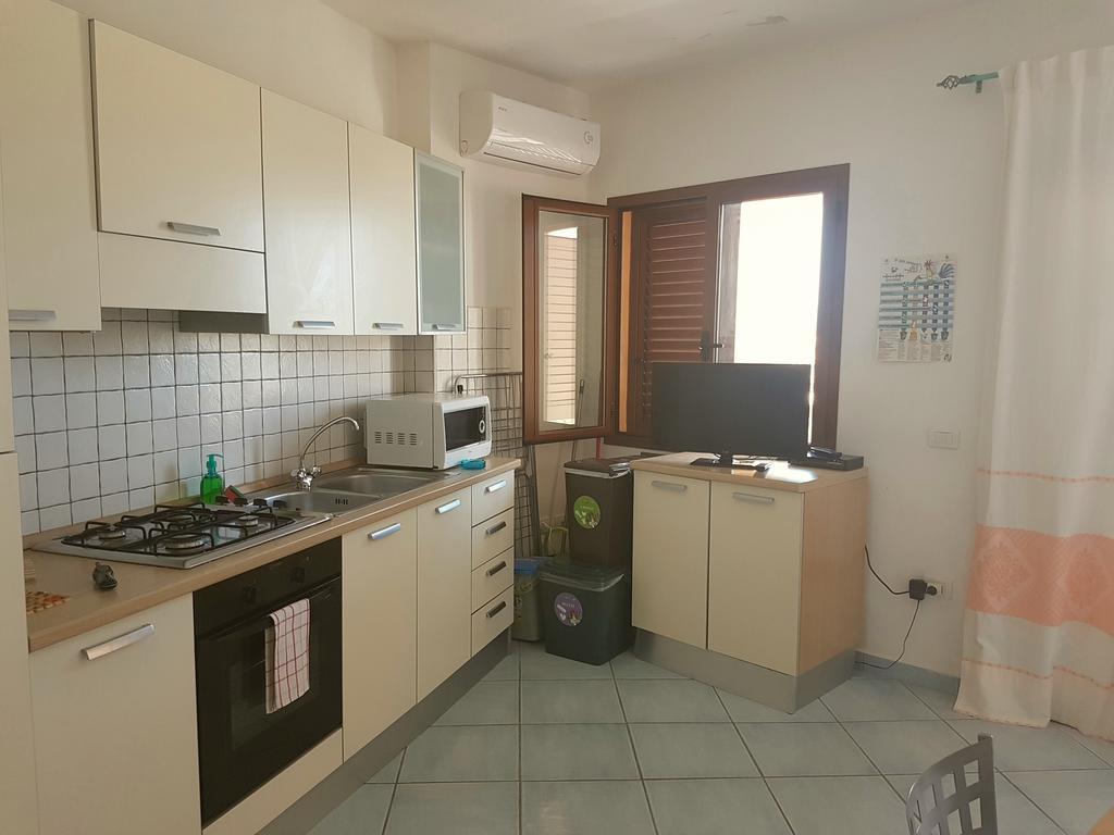 Case Vacanza Rosa Loiri Porto San Paolo Exterior foto